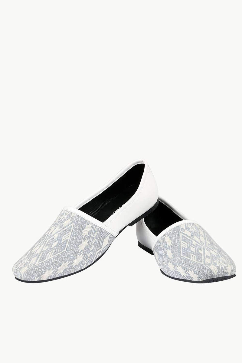 Men's White Jacquard Slip-On Juttis