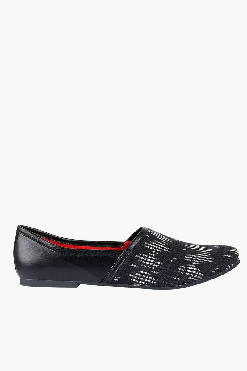 Men's Black Jacquard Slip-On Juttis