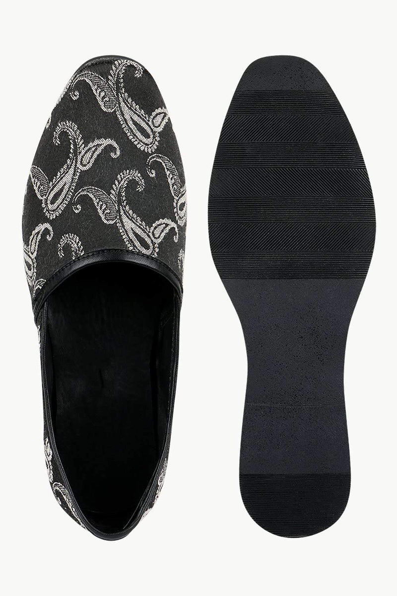 Men's Black Paisley Slip-On Juttis