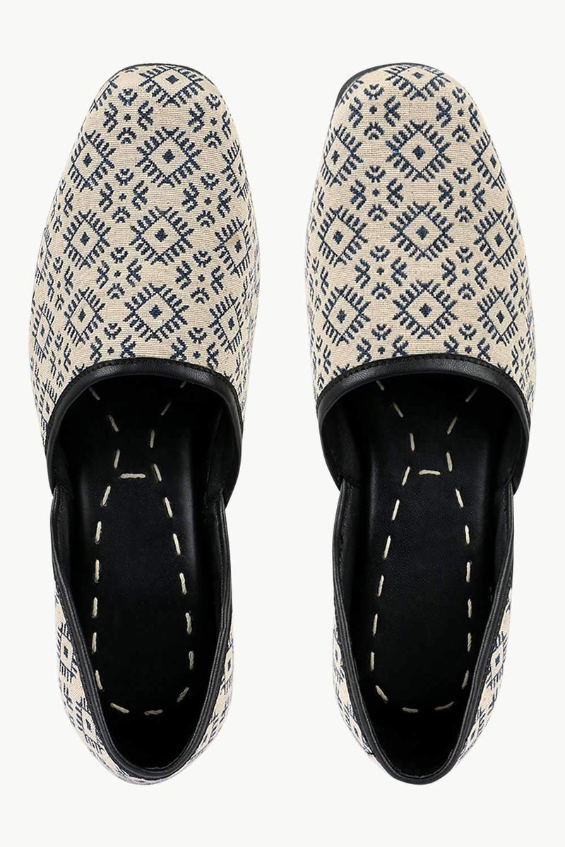 Men's Beige Jacquard Slip-On Juttis