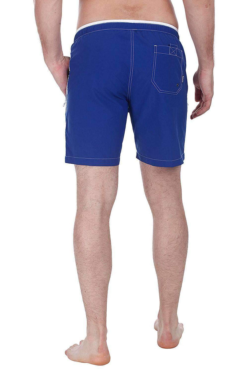 Swim shorts with zipper side pockets