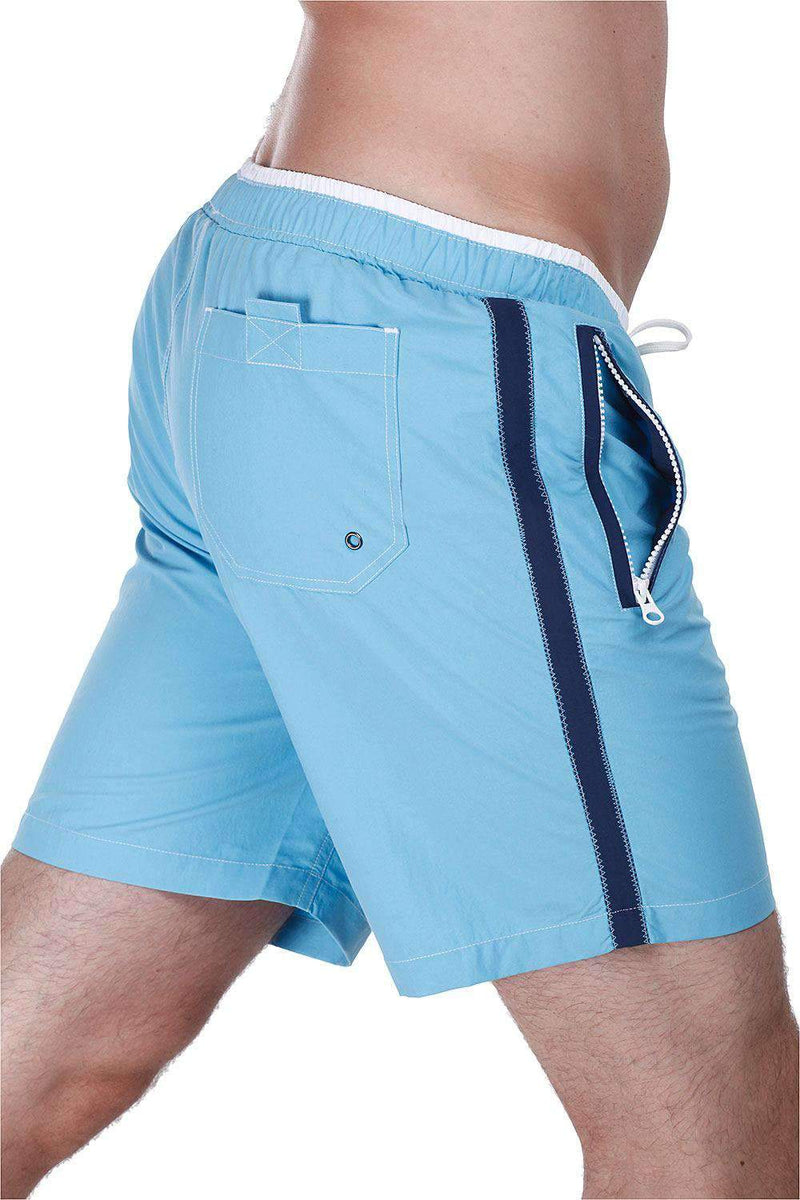 Swim shorts with zipper side pockets