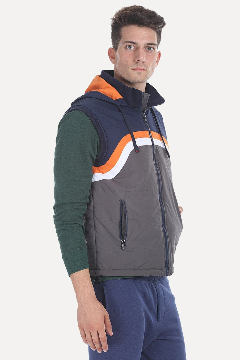 Polyester Padded Sleevless Hooded Cire Jacket